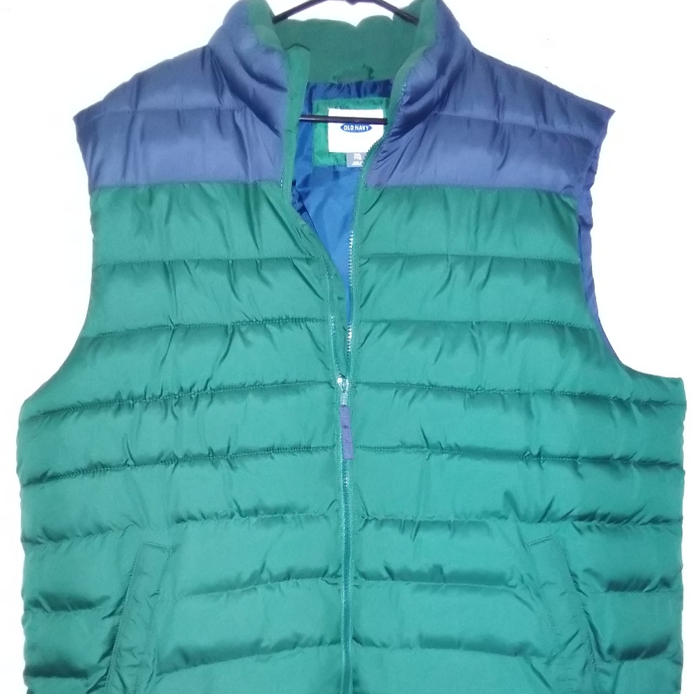 Semi puffy vest